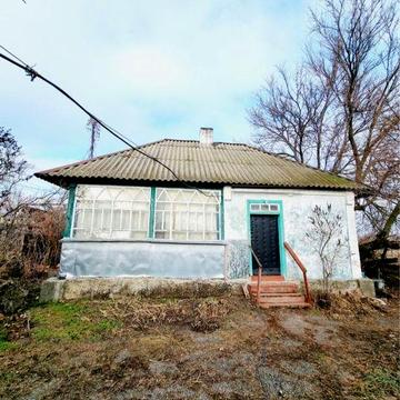 Будинок біля озера