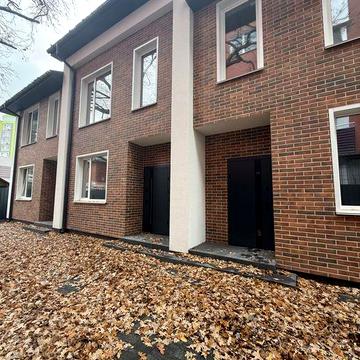 Продаються таунхауси в Ірпені, центр! Всі міські комунікації! Газ!