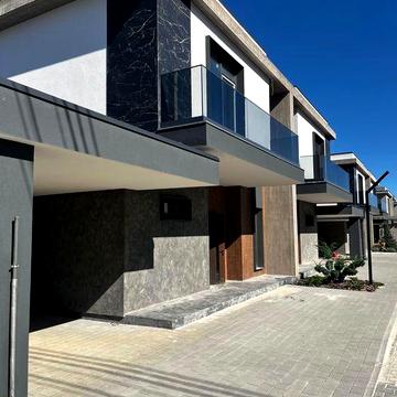 Продаж котеджу у с.Конопниця КМ Stone Village