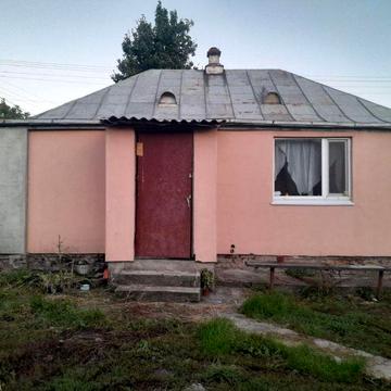 Продам дом срочно, заходь та живи