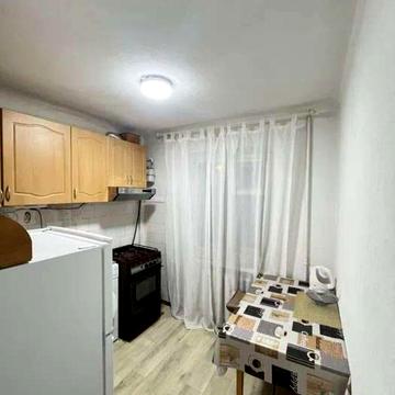 Костянтинівська вул., 63/12