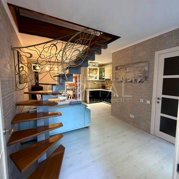 Щаслива, 40-а