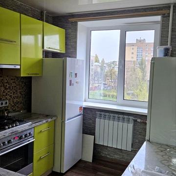 Володимира Сосюри вул., 4