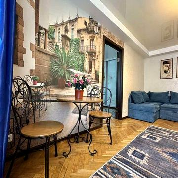 Продаж затишної 2-кімн В.Васильківська 101, метро Палац Україна 3хв