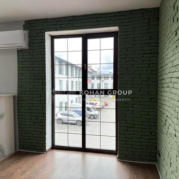 Святослава Хороброго вул., 5