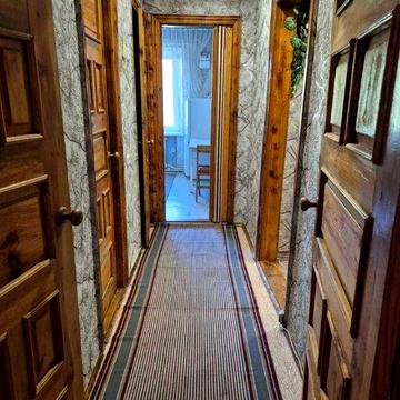 Двокімнатна в гарному стані