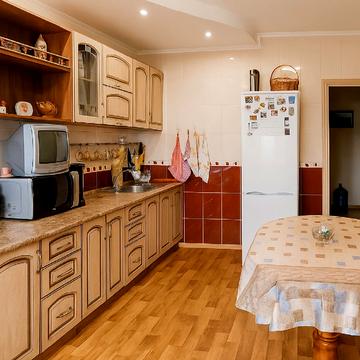 Михайла Максимовича вул. (Онуфрія Трутенка), 9