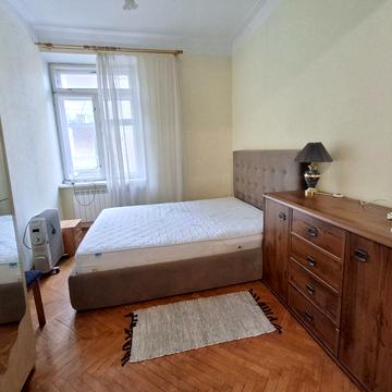 Костельна вул., 11