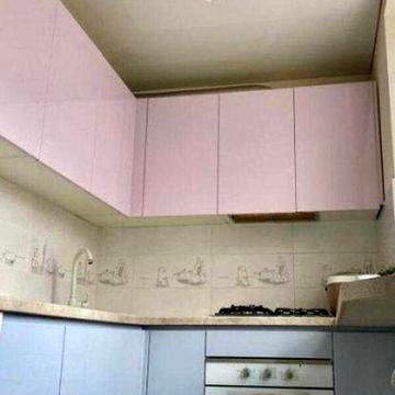 Продам 2 к.із.квартиру поруч з метро, 27000 дол.