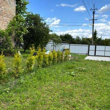 Дачна ділянка з домом