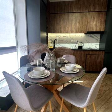 Андрія Мельника вул., 10