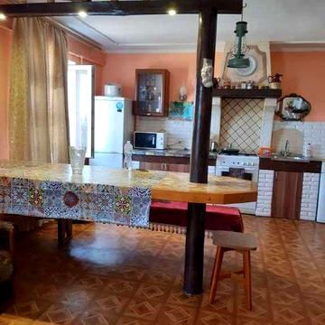 Приватній будинок 160 кв.м. на 2 входи в с. Олександрівка. 55 000$