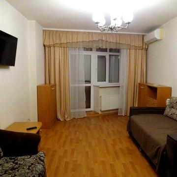 Кубанской Украины, 1к отличная квартира, евроремонт, метро Лесная