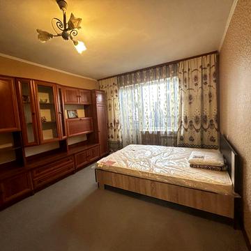 Довгострокова оренда квартири . Теремки . ТРЦ Республіка