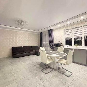 Продаж сучасного Котеджу