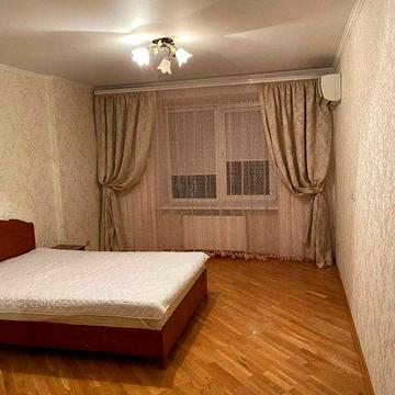 Продаж 2к квартири 79 кв. м на вул. Народної Волі RUBI 34725