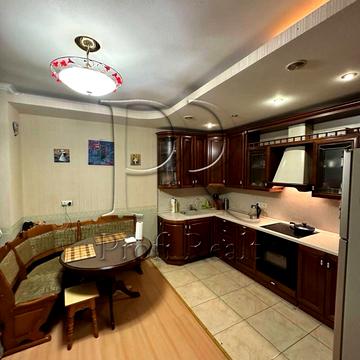 Автозаводська вул., 99/4