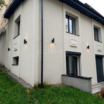 Гетьмана Мазепи вул., 40