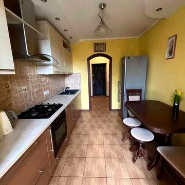 Оренда 2к квартири Святошинський Хмельницька 10 метро Академ.