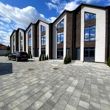 Таунхаус з вільним плвнуванням Єоселя