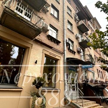 Тараса Шевченка бульв., 10