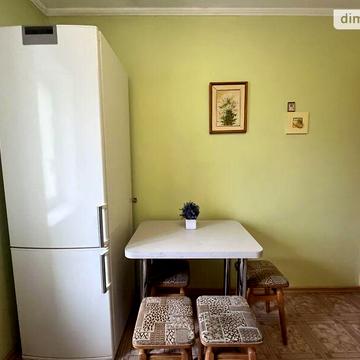 Довгострокова оренда 1к Квартира Подільська вулиця