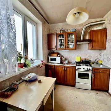 Амосова вул. (Корчагінців), 17