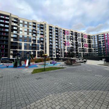 Юліана Пелеша вул., 12