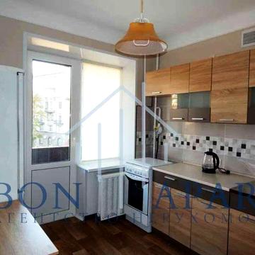 Микільсько-Ботанічна вул., 17/4