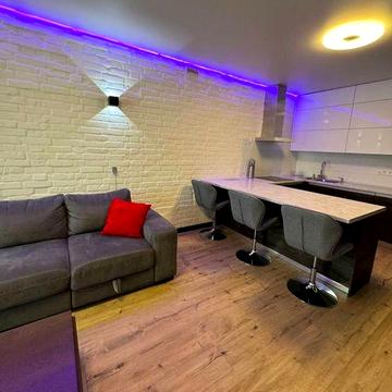 Продаж  квартири з ремонтом район  Вишенька