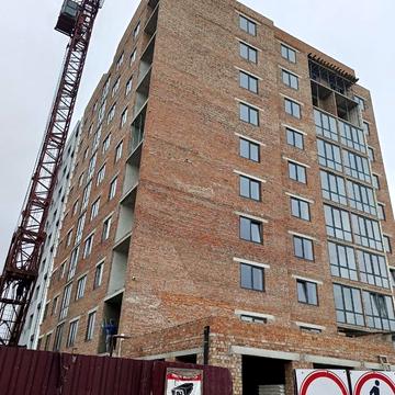 Гетьмана Петра Дорошенка вул., 28