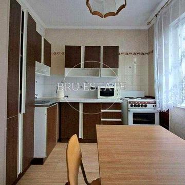 Продаж 3к Харківське шосе Низький поверх