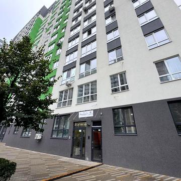 Університетська вул., 1