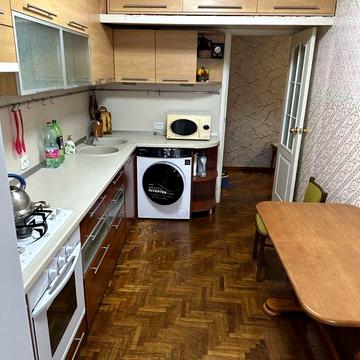 3х комнатная Черноморск Александрийская 21