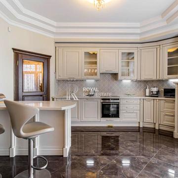 Олександра Кониського вул., 44