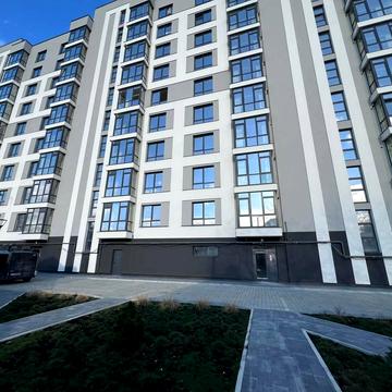 Молодіжна вул., 53