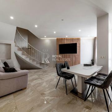 Дмитрівська вул., 60/19