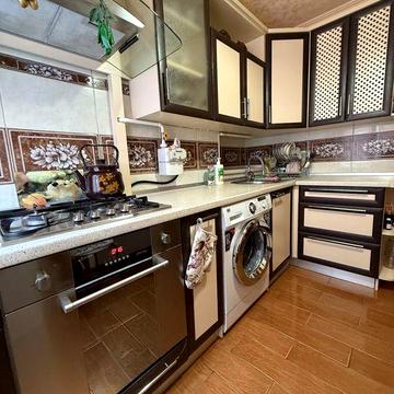 Продается 2 к квартира, лев-3, караван, ул. Миколи Михновського, 25