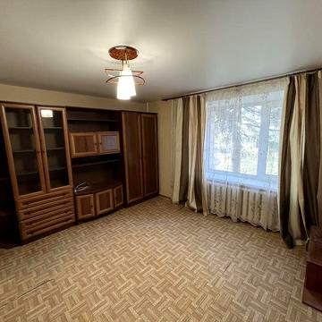 здається в оренду 1-но кімнатна квартира поряд з "Софіїкою"