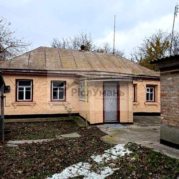 Продаж земельної ділянки з житловим будинком