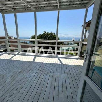 Роскошный дом в Новой Дофиновке, расположенный недалеко от моря.