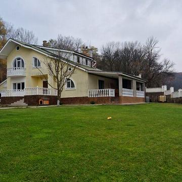 Довгострокова оренда 5к Дім Загребля вулиця