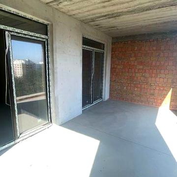 Квартира 48 м2 з великою терасою. Без комісії. ТОП ЛОКАЦІЯ!