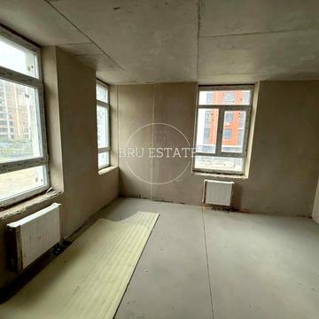 Миколи Гулака вул., 4