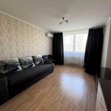 Оренда 1 кімнатної квартири в Дарницькому районі ЖК Крушельницької