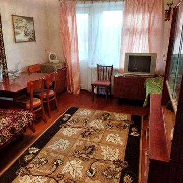 Здається 2 кімнатна квартира в Розсошенцях.