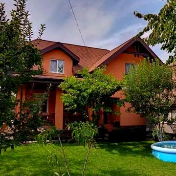 Стеценка вул., 30