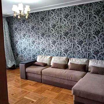 3к.кв. поруч метро, Палац спорту