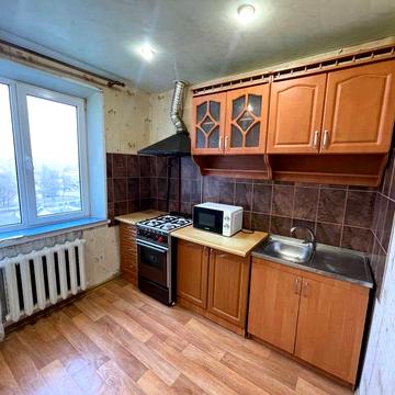 Продам ексклюзивну 3-кім. квартиру Кам’янське, лівий берег 3 мкр.