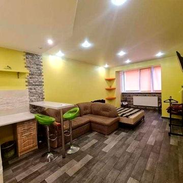 Велика квартира-студія З РЕМОНТОМ у новому комплексі на Старицького